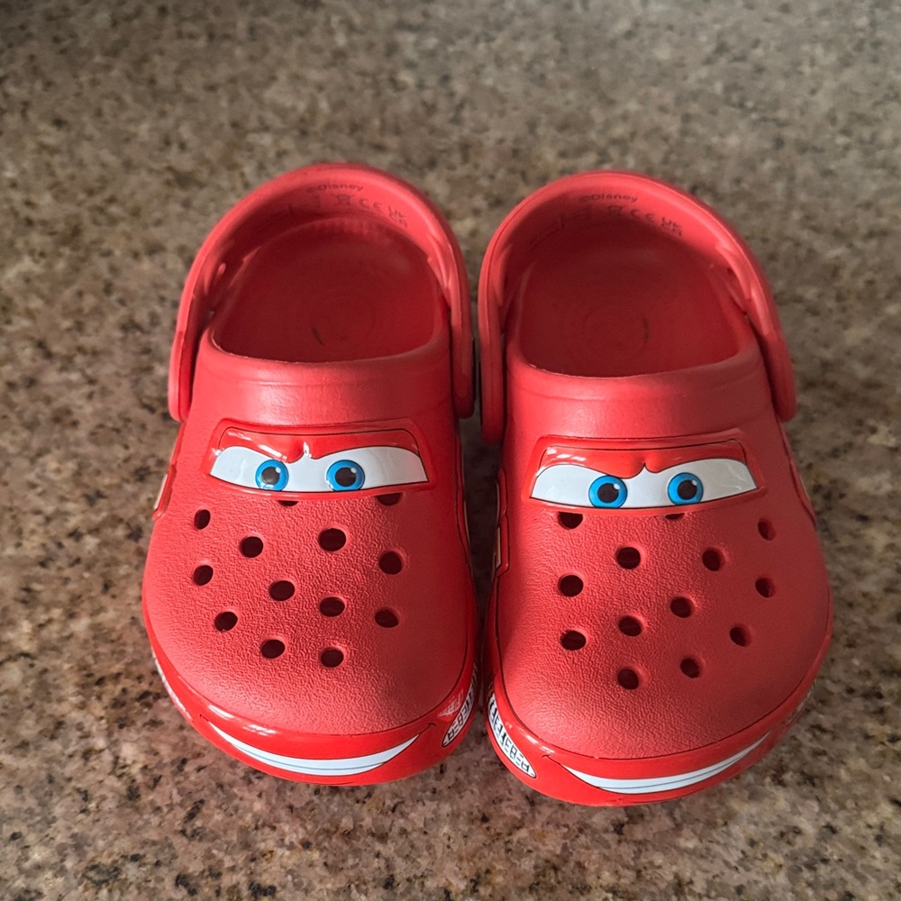 CROCS Vibrant Red Kids Clogs
